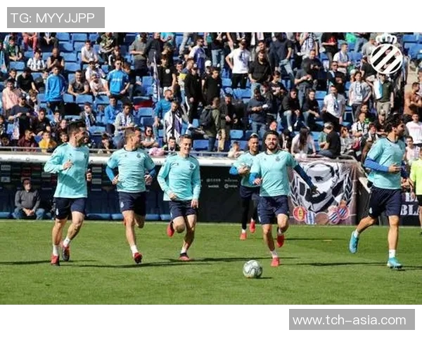 西班牙人足球俱乐部训练日常揭秘与球员成长之路探索